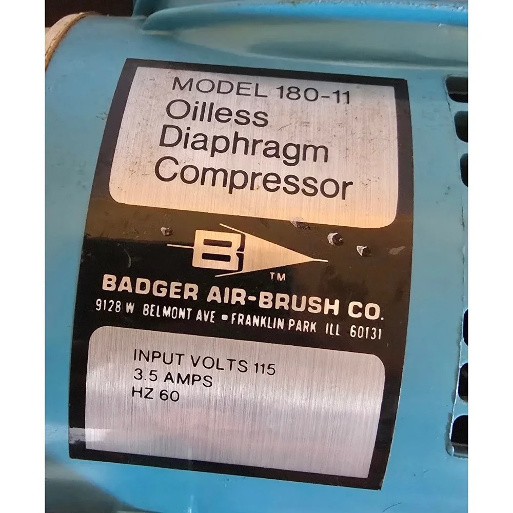 Badger 180-11 Oilless Compressor 100XF‎ Airbrush Kit with Instructional Books